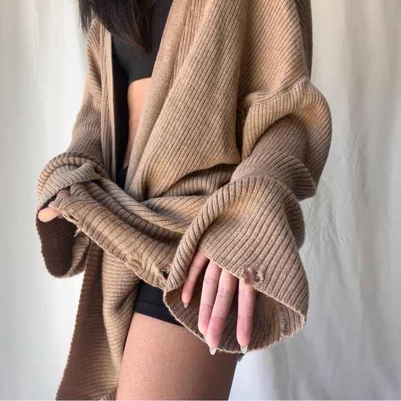 Her the Label Oversized Wool Rib Cardigan - Picture 5 of 6